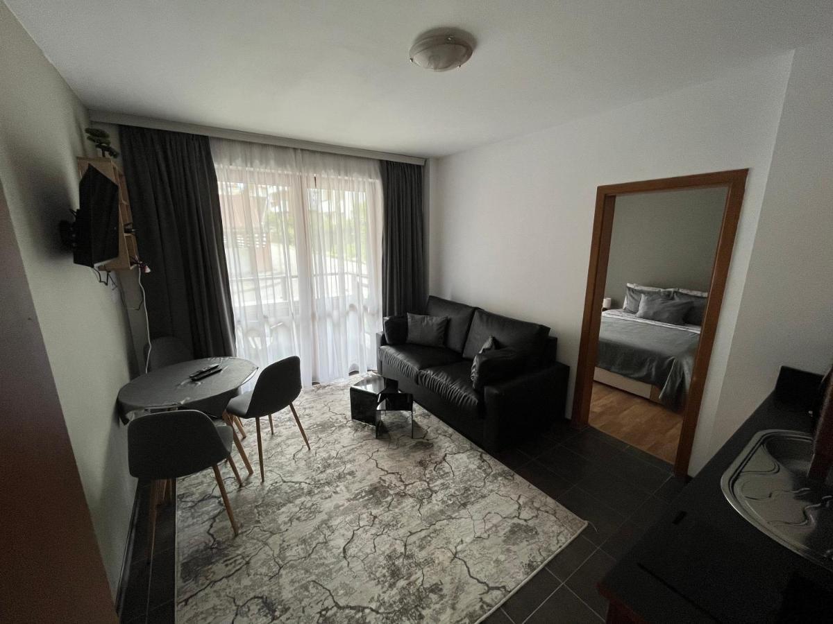 Mh Apartments Банско Екстериор снимка