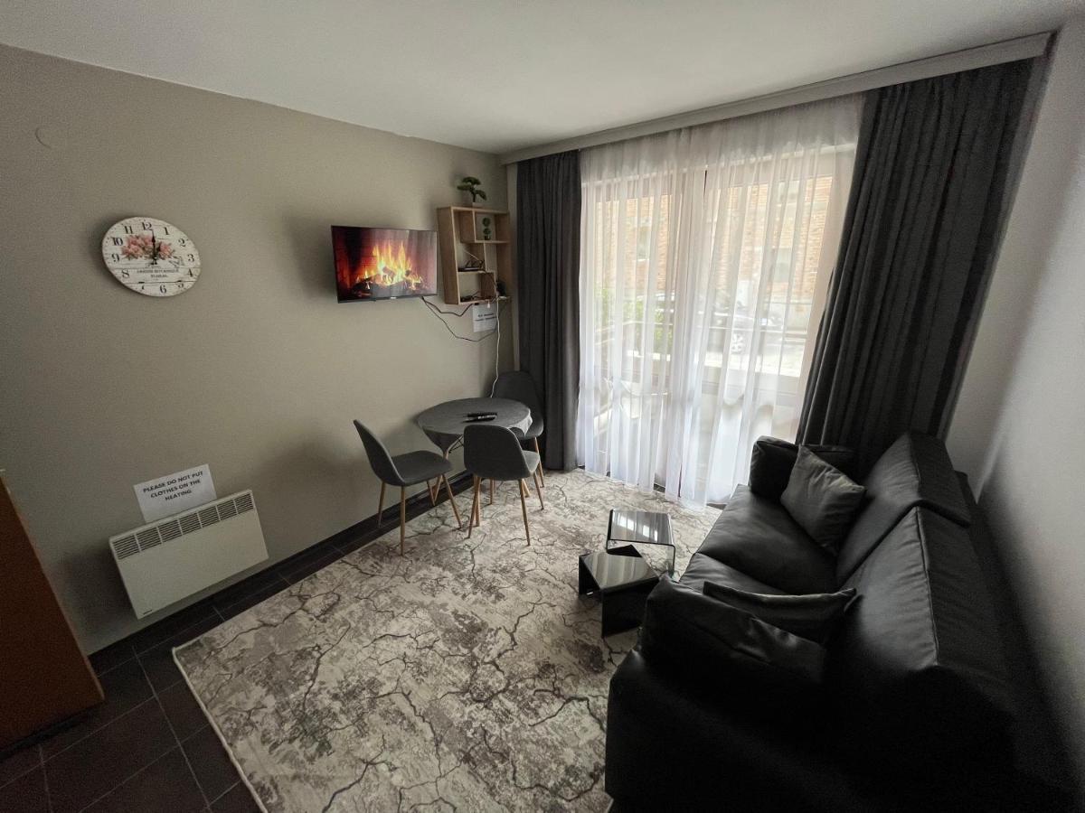 Mh Apartments Банско Екстериор снимка